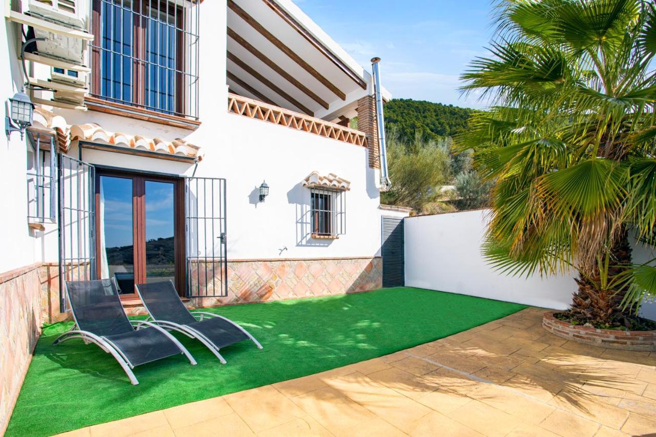 Holiday Home El Encinar Alcaucín Exteriör bild